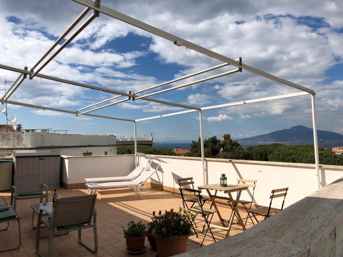Appartement Casa Bice Amazing View Of Vesuvius à Sorrente Extérieur photo